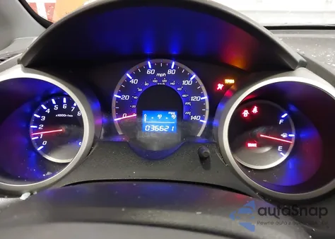 2010 Honda Fit Sport z USA, uszkodzony, nr VIN JHMGE8G44AS000269